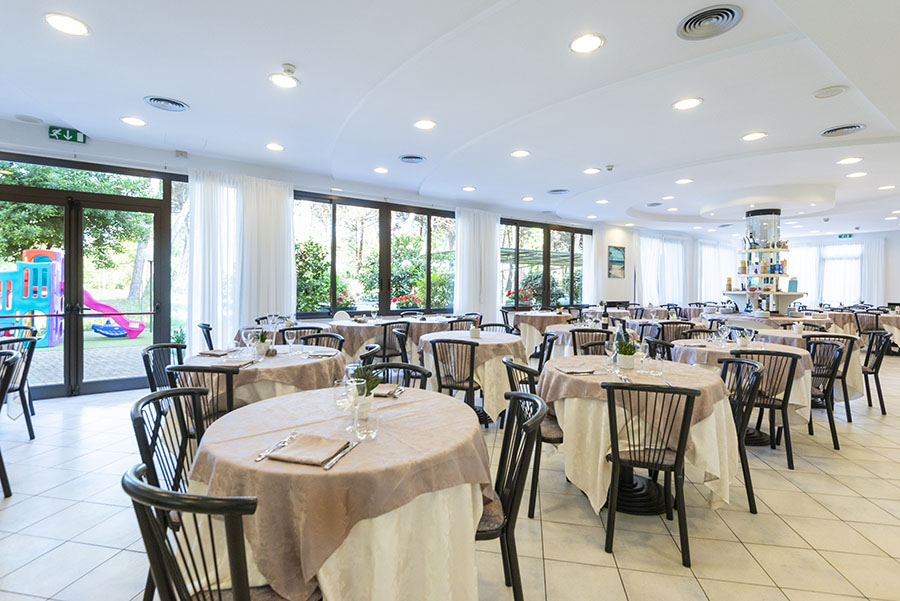 Ristorante cucina Romagnola Hotel 3 stelle Zadina di Cesenatico